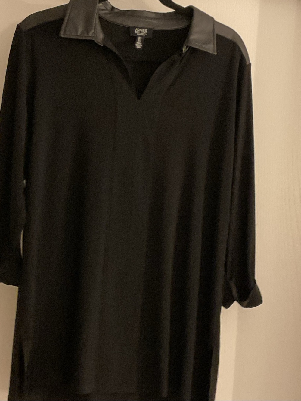 Jones New York women’s black tunic with Leather-Trim Collar